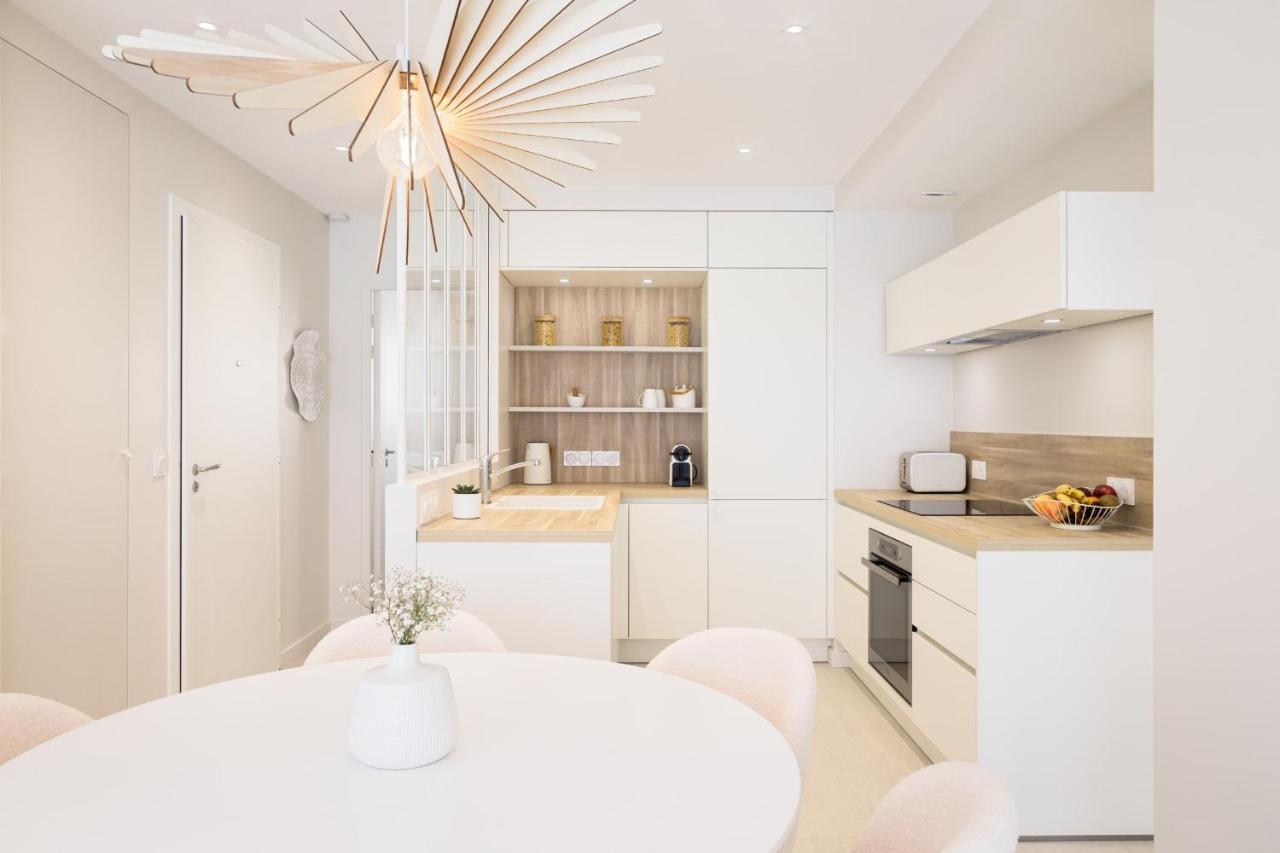Santa Monica Parking Gratuit Apartment Annecy Bagian luar foto