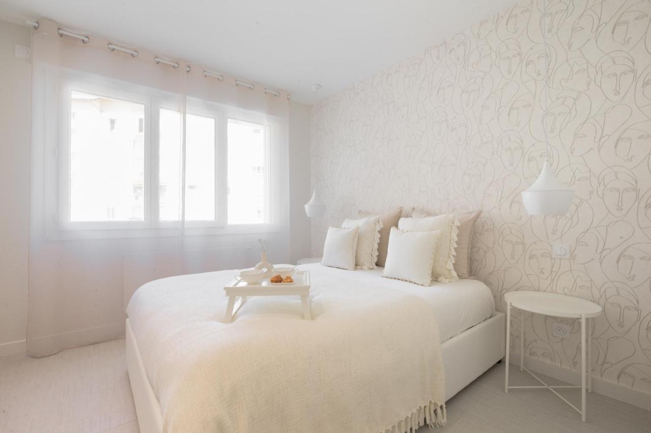 Santa Monica Parking Gratuit Apartment Annecy Bagian luar foto